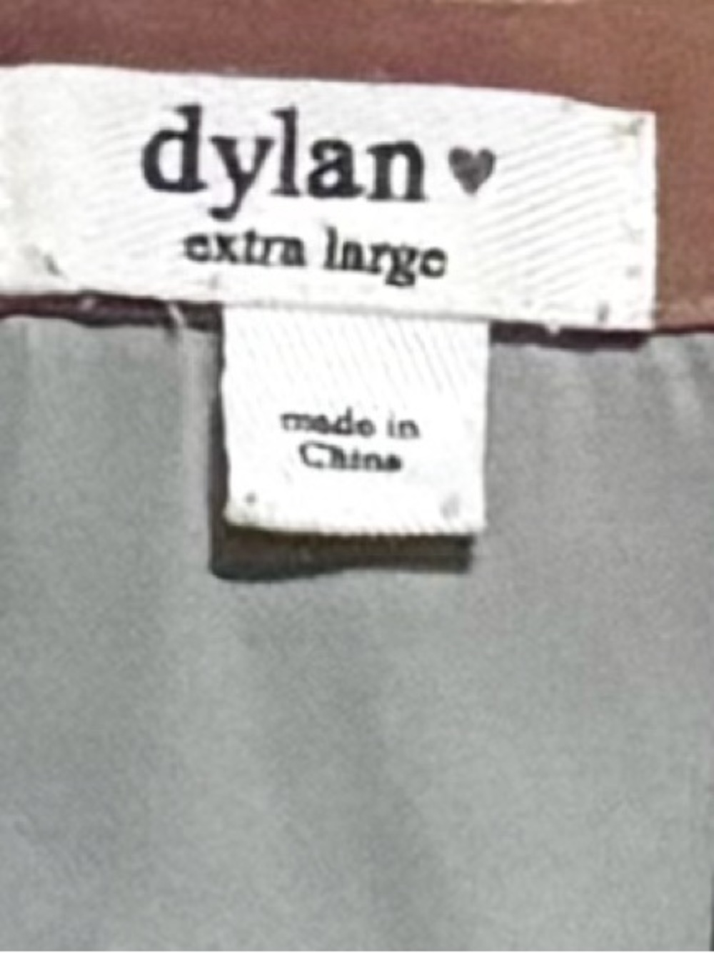 ✨3/$20 Dylan Ombre Short-Sleeve V-Neck Blouse XL (like new) - Picture 2 of 6